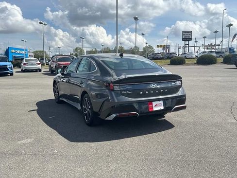 Used 2025 Hyundai Sonata SEL FWD image 6