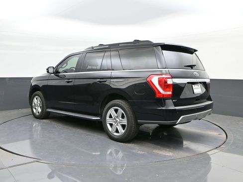 Used 2021 Ford Expedition XLT image 5