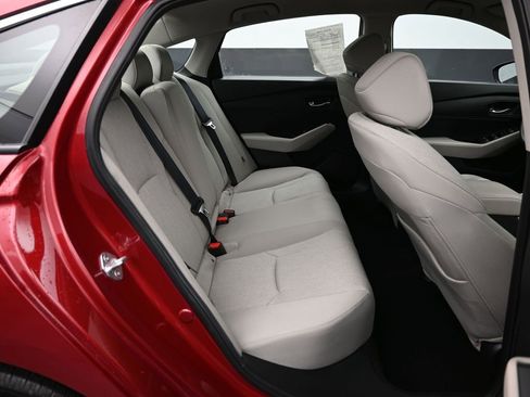 Certified 2023 Honda Accord LX image 37
