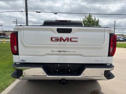 Used 2023 GMC Sierra 1500 SLT w/ SLT Convenience Package AWD/4WD image 10