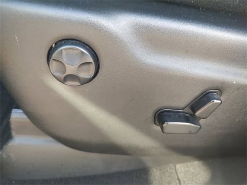 Certified 2020 Jeep Grand Cherokee Overland image 32