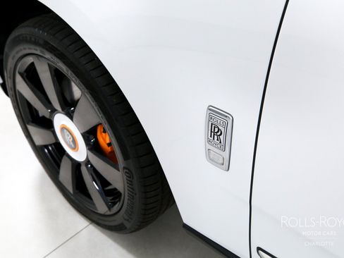 Certified 2020 Rolls-Royce Cullinan AWD/4WD image 46