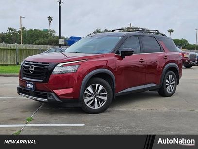 Used 2022 Nissan Pathfinder SL w/ Lighting Package (N92)