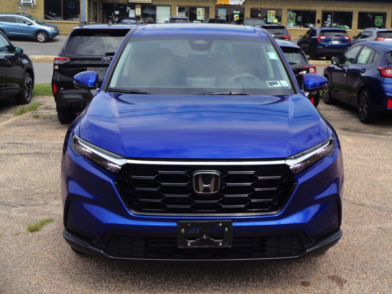 Used 2024 Honda CR-V EX image 2