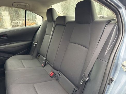 Used 2022 Toyota Corolla LE image 16