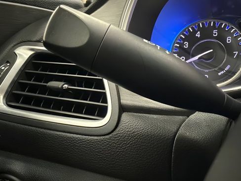 Used 2017 Chrysler 200 Limited Platinum FWD image 19