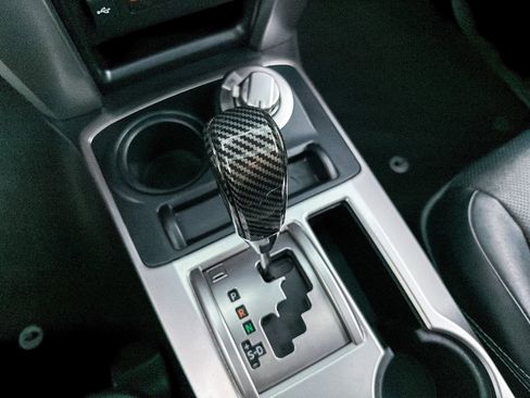 Used 2021 Toyota 4Runner Limited image 25