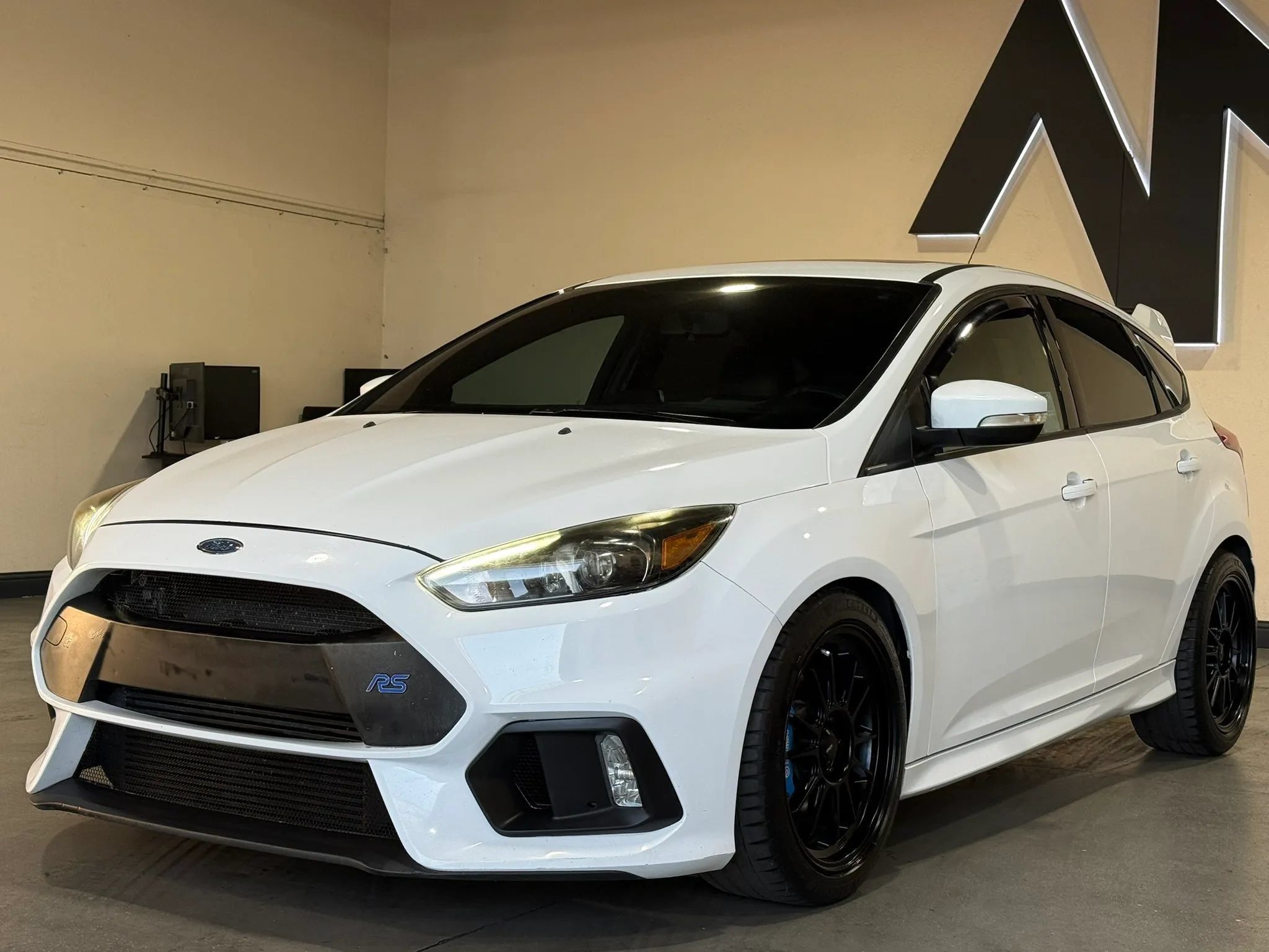 Used 2017 Ford Focus RS AWD/4WD image 1