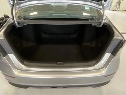 Used 2023 Honda Accord Touring image 18