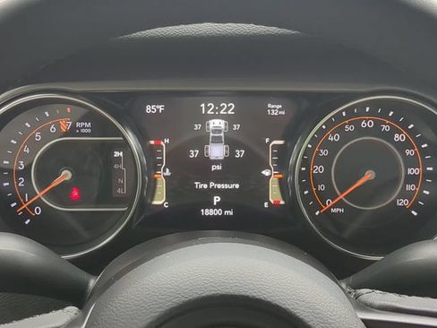 Used 2023 Jeep Gladiator Sport AWD/4WD image 26