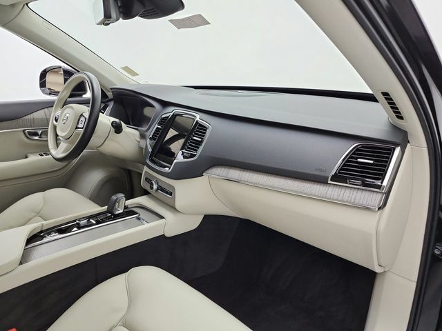 Certified 2025 Volvo XC90 T8 Plus w/ Protection Package Premier AWD/4WD image 25