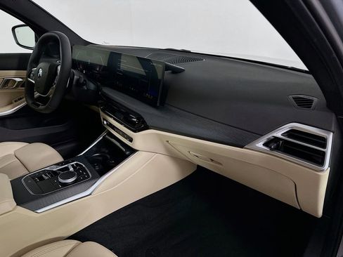 Used 2025 BMW 330i Sedan w/ M Sport Package image 30