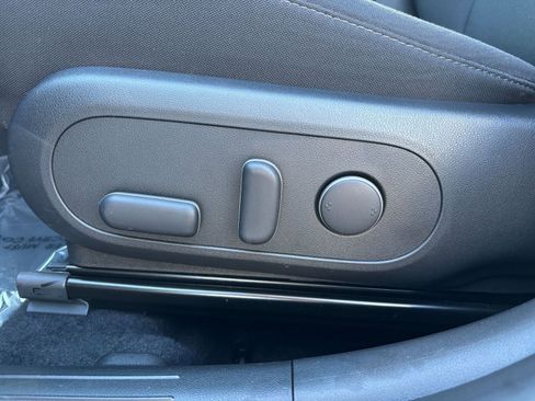 Used 2025 Hyundai Kona SEL image 23