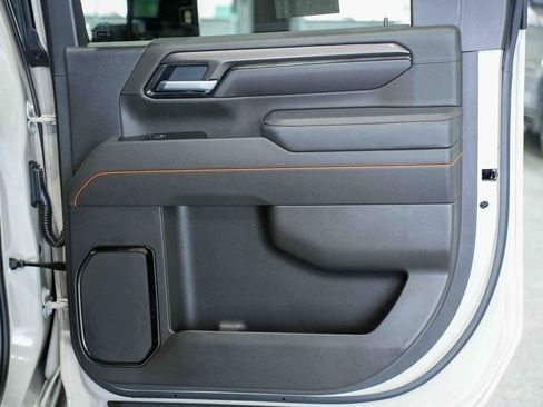 Used 2026 GMC Sierra 2500 AT4 w/ AT4 Premium Plus Package image 21