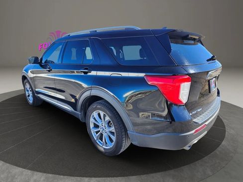 Used 2021 Ford Explorer Limited w/ Equipment Group 301A AWD/4WD image 2