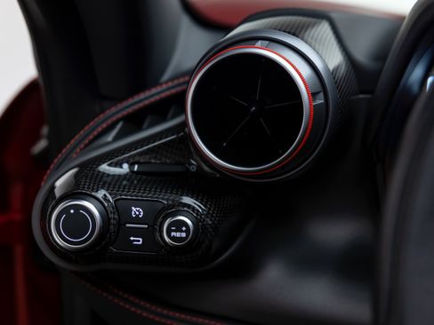 Certified 2023 Ferrari F8 Tributo RWD image 87