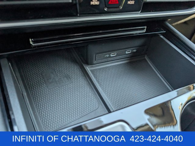 Used 2024 Volkswagen Atlas SE w/ Black Wheel Package FWD image 16