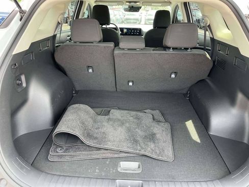 Certified 2026 Kia Sportage LX w/ LX Convenience Package FWD image 8