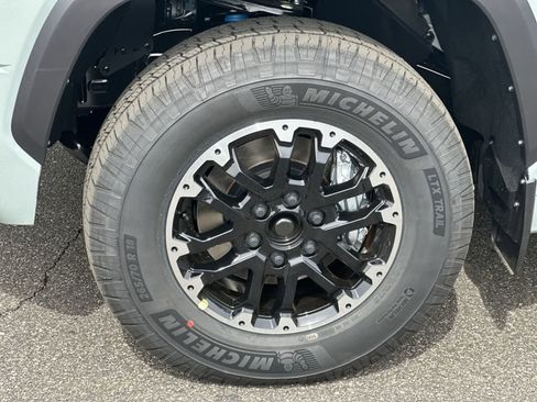 New 2026 Toyota Tundra SR5 AWD/4WD image 10