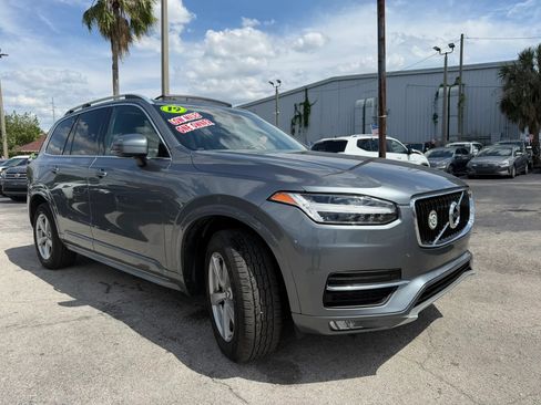 Used 2019 Volvo XC90 T5 Momentum AWD/4WD image 3