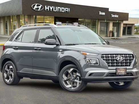 New 2026 Hyundai Venue SEL image 2