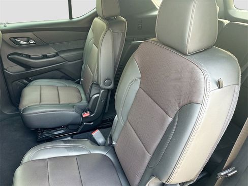 Used 2023 Chevrolet Traverse High Country image 26