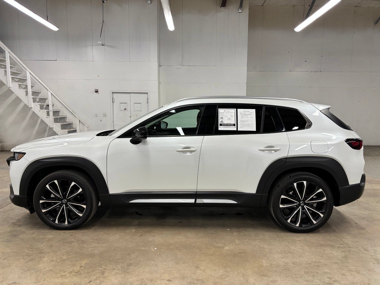 Used 2025 MAZDA CX-50 AWD 2.5 Turbo w/ Accent Package image 4