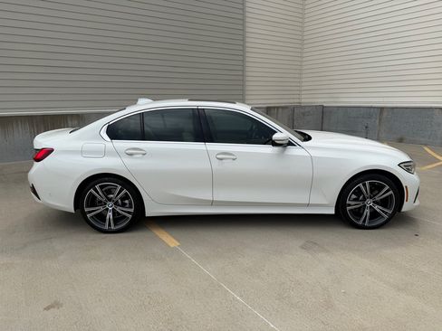 Used 2020 BMW 330i xDrive Sedan w/ Premium Package AWD/4WD image 2