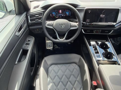 New 2026 Volkswagen Atlas Cross Sport SEL Premium R-Line image 17