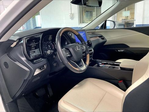Used 2024 Lexus RX 350 Premium w/ Accessory Package (Z1) AWD/4WD image 8