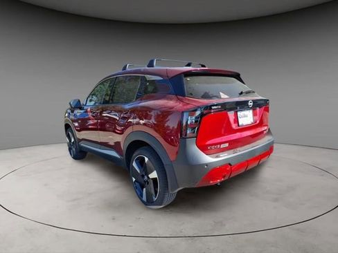 New 2026 Nissan Kicks SR w/ Cold Weather Package image 3