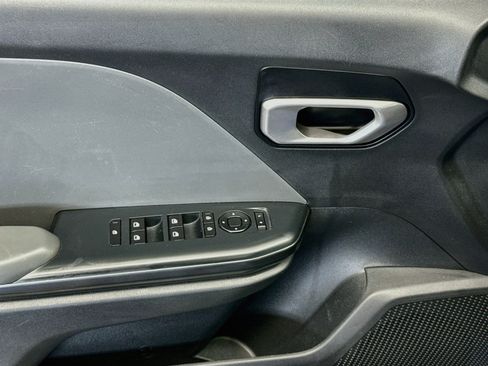 Used 2025 Kia K4 FWD image 15