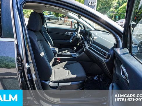 Used 2025 Kia Sportage LX FWD image 22