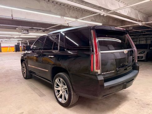 Used 2015 Cadillac Escalade Premium AWD/4WD image 7