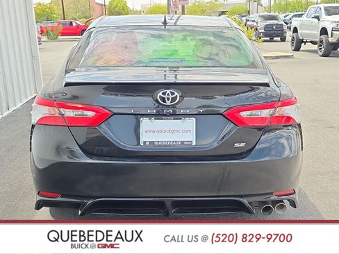 Used 2020 Toyota Camry SE w/ Convenience Package FWD image 6