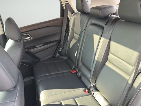 Certified 2021 Nissan Rogue SL AWD/4WD image 37