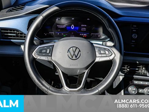 Used 2024 Volkswagen Taos SE image 24