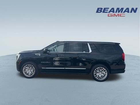 Used 2025 GMC Yukon XL Denali AWD/4WD image 4