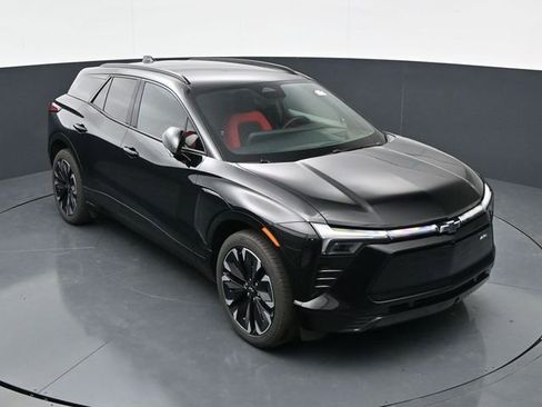 Used 2024 Chevrolet Blazer EV RS RWD image 27