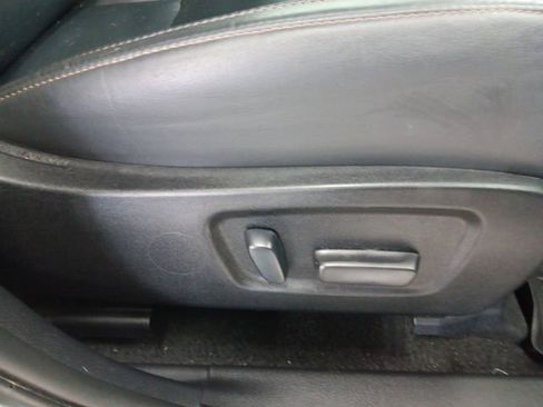 Used 2019 Toyota Highlander XLE image 47