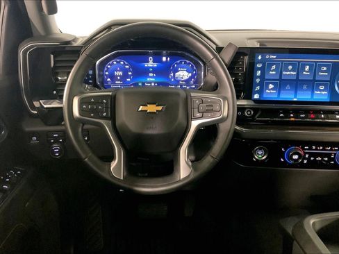 Used 2023 Chevrolet Silverado 1500 LT image 5