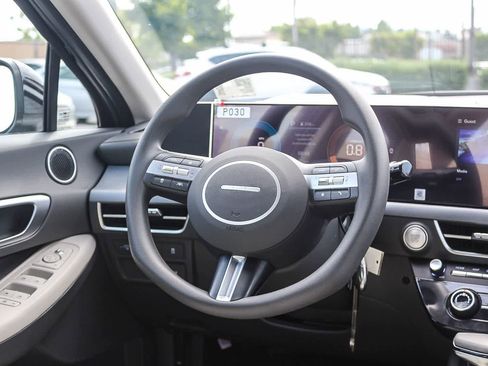 Certified 2025 Hyundai Sonata SE FWD image 19