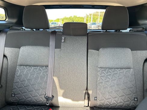 New 2026 Nissan Kicks SV w/ Charging Package FWD image 14