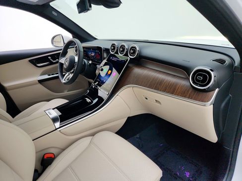 New 2026 Mercedes-Benz GLC 300 image 19