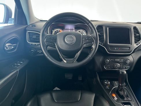 Used 2020 Jeep Cherokee Trailhawk w/ Cold Weather Group image 33