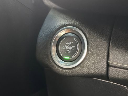 Used 2023 Buick Envision Preferred w/ Sport Touring Package image 5