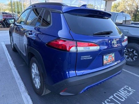Used 2022 Toyota Corolla Cross LE AWD/4WD image 5