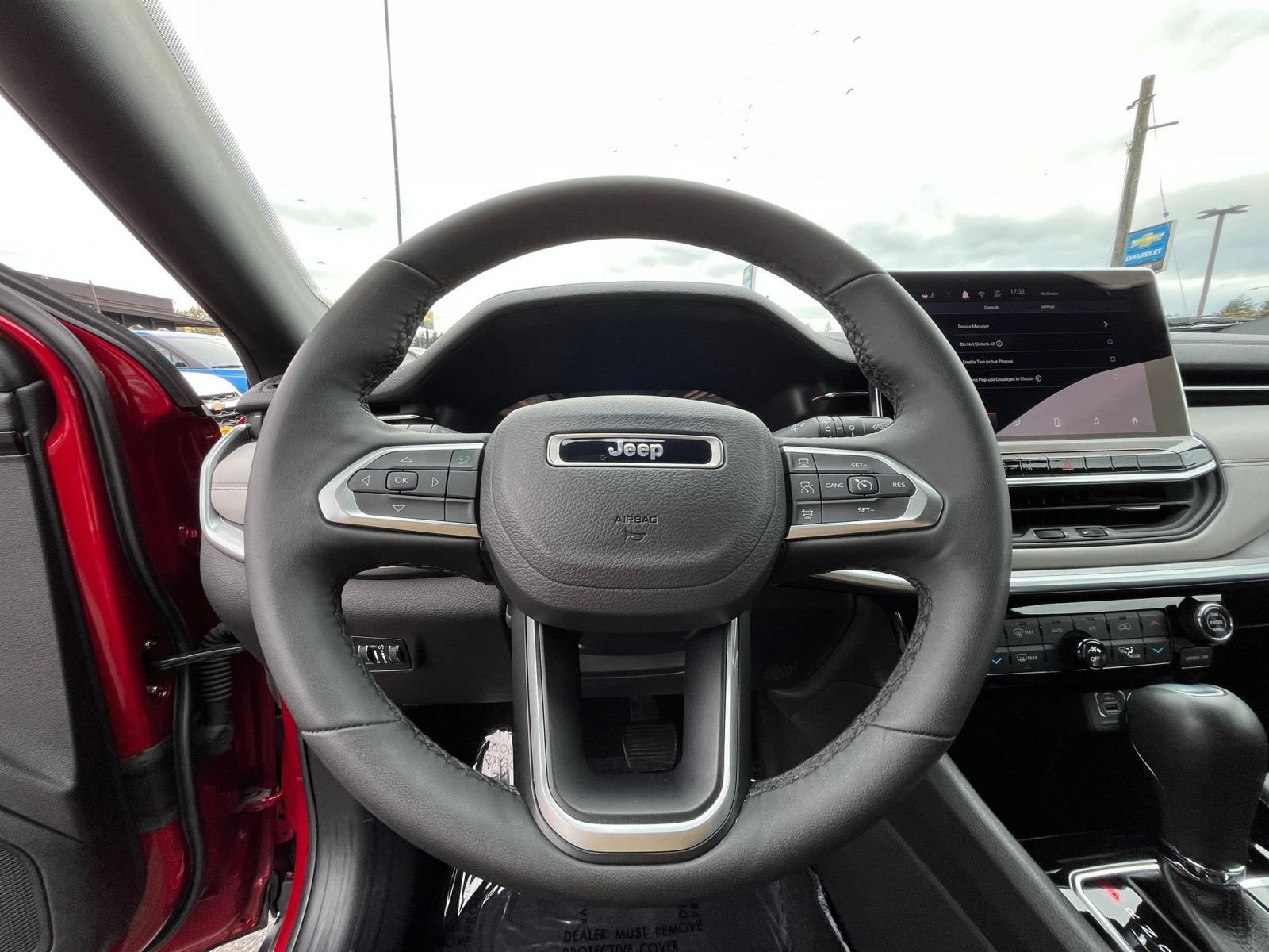 Used 2025 Jeep Compass Limited AWD/4WD image 28