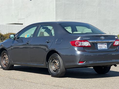 Used 2011 Toyota Corolla LE FWD image 7