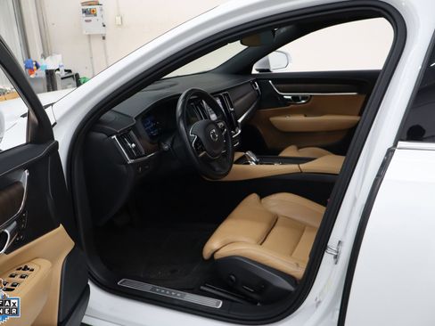 Used 2022 Volvo S90 B6 Inscription w/ Advanced Package AWD/4WD image 26